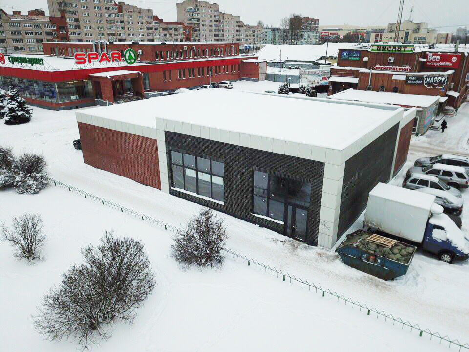 Здание ПиццаФабрики в Великом Новгороде